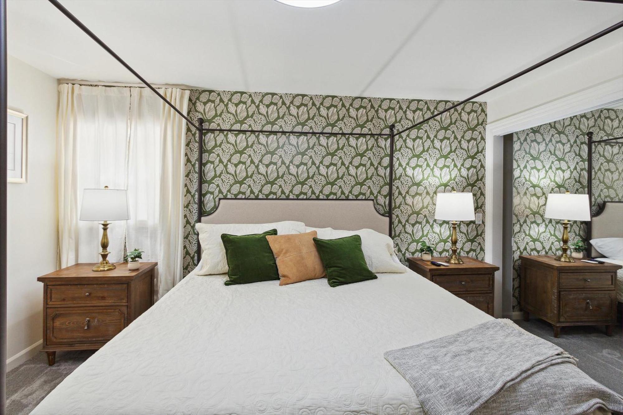 The Bay Inn Петоски Экстерьер фото